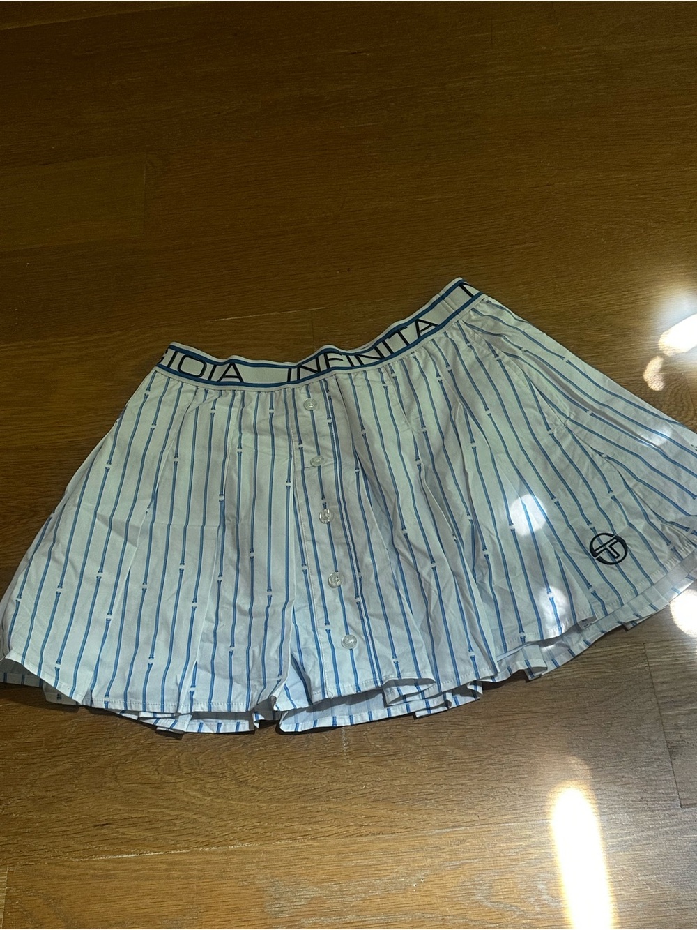 Striped Button-Front Skirt with stretchy Waistband - White & Blue